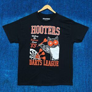 Hooters “Darts League” Hitting the Bullseye Since 83 T-Shirt Size Extra Large